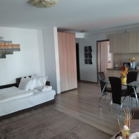 Apartament Marcel - Coresi Mall Braşov Eksteriør billede