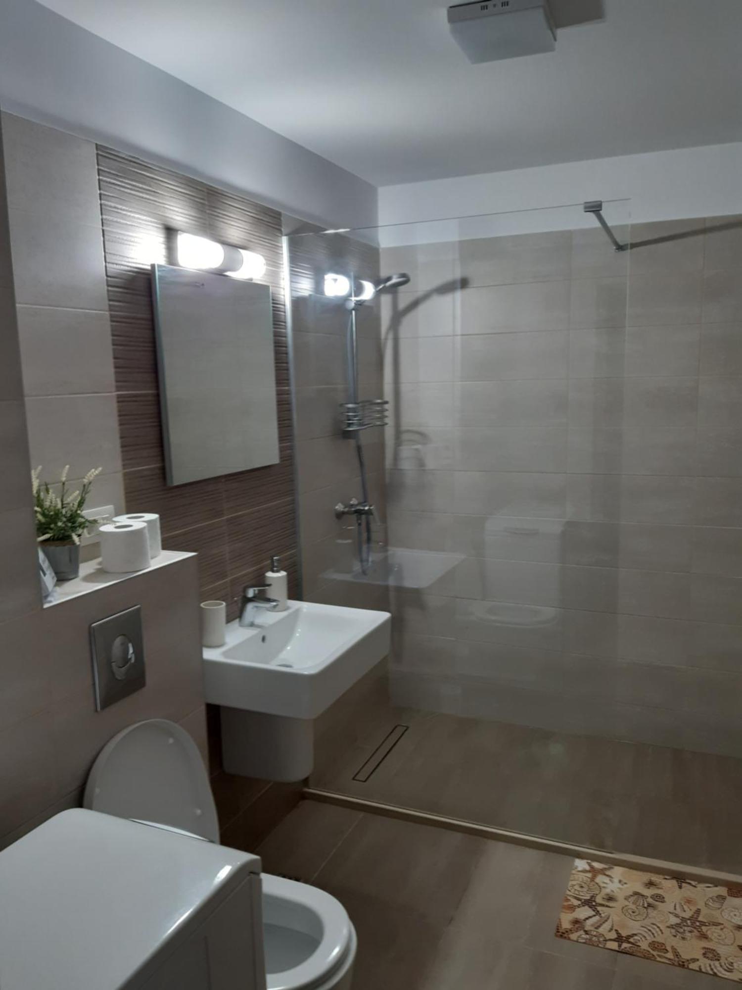 Apartament Marcel - Coresi Mall Braşov Eksteriør billede